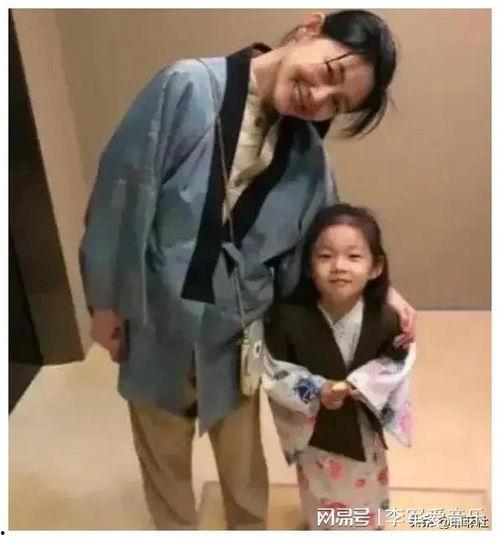 娱乐圈吃瓜爆料燕子,燕子吃瓜爆料，揭秘明星幕后故事